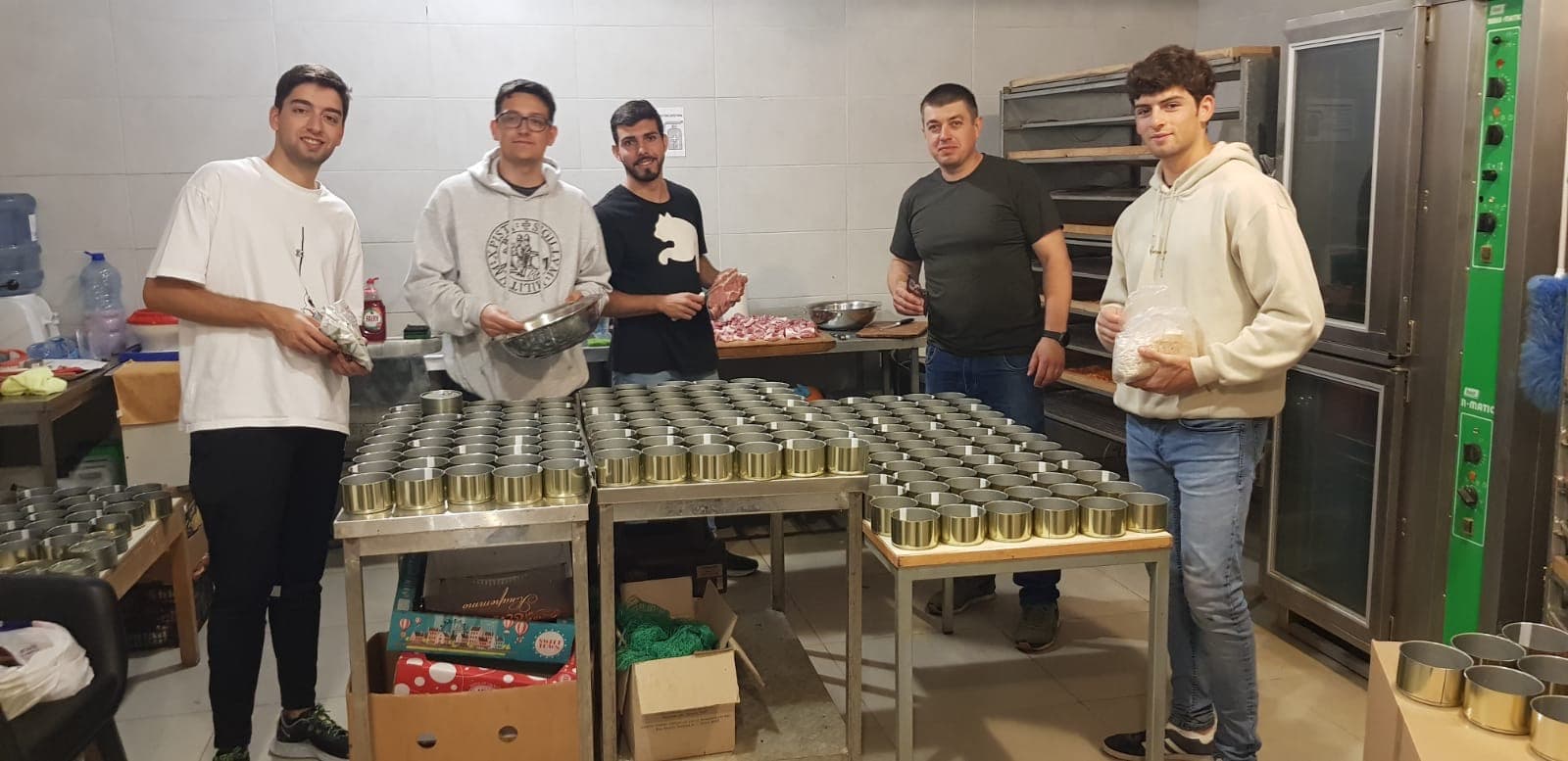 Centro de ayuda humanitaria en Ucrania
